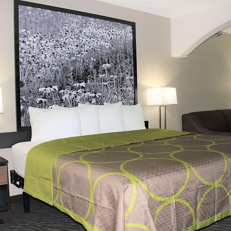 ซูเปอร์ 8 บาย วินด์แฮม ไฮพอยต์/กรีนส์โบโร Hotel ไฮพอยท์ ภายนอก รูปภาพ