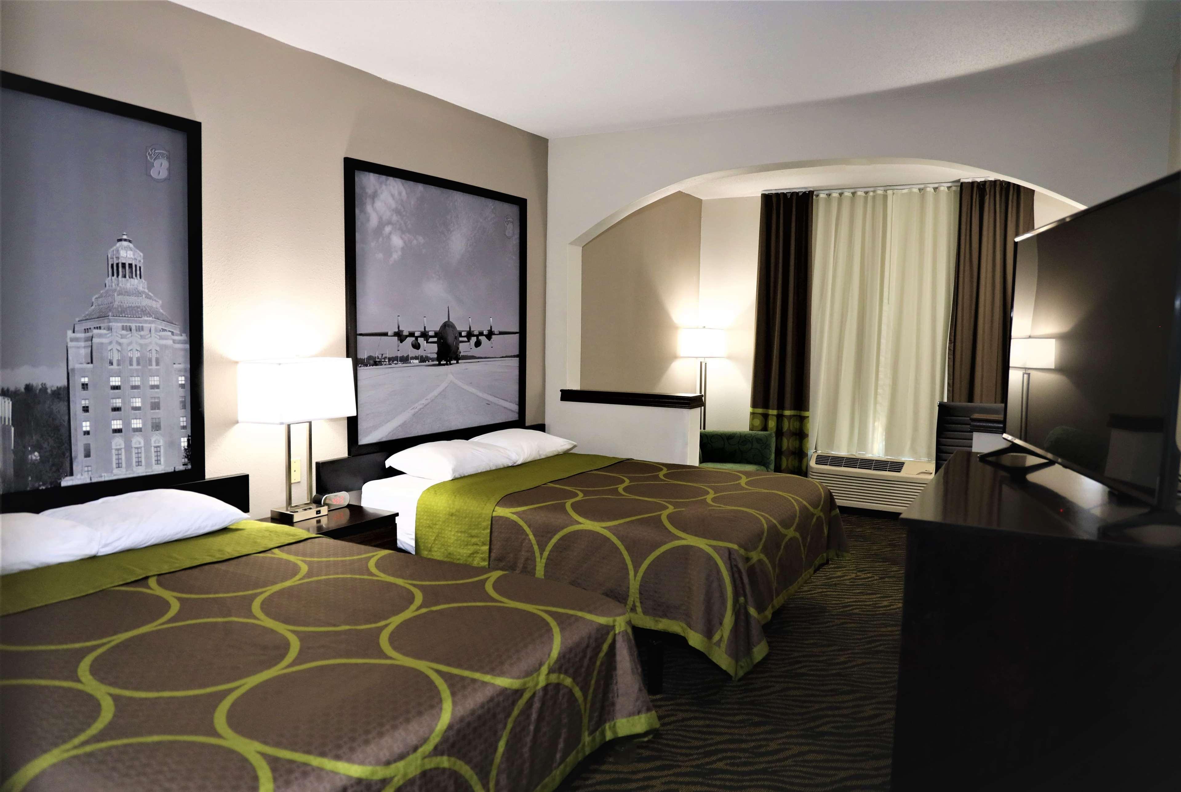 ซูเปอร์ 8 บาย วินด์แฮม ไฮพอยต์/กรีนส์โบโร Hotel ไฮพอยท์ ภายนอก รูปภาพ